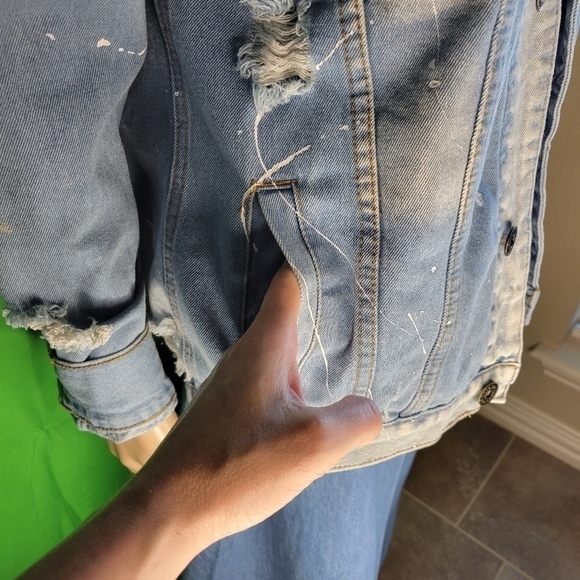 Rolling Paper distressed  denim jacket size. - Picture 10 of 11